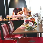 Hotel Campanile Nature - Ferrand Le Brezet