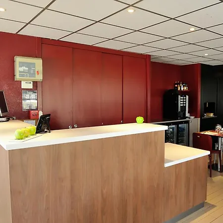 Campanile Ferrand - Le Brezet Hotel 3*