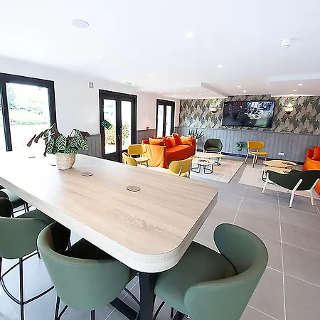 Ξενοδοχείο Campanile Ferrand - Le Brezet 3*