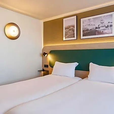 Campanile Nature - Ferrand Le Brezet Отель 3*