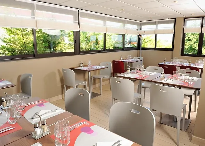 Campanile Nature - Ferrand Le Brezet Otel