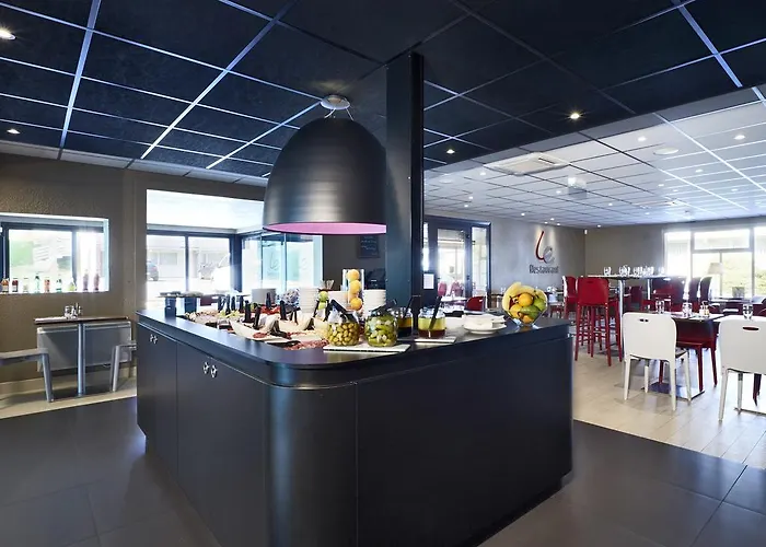 Campanile Nature - Ferrand Le Brezet 3*