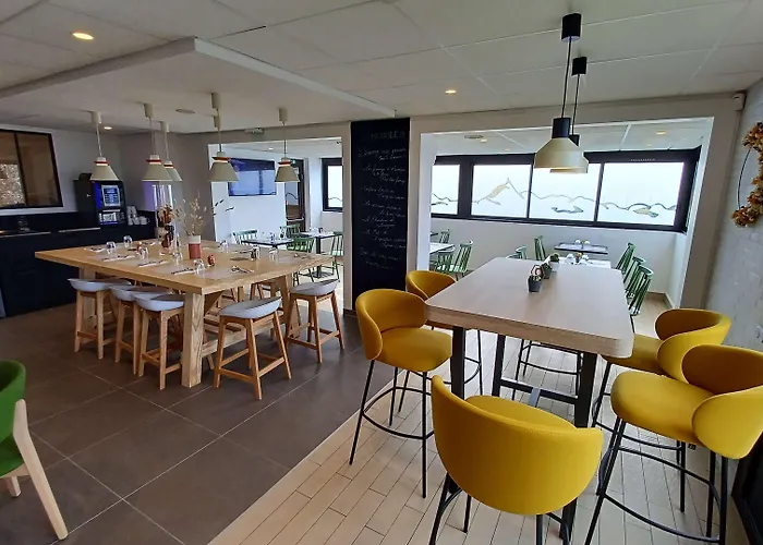 Hotel Campanile Nature - Ferrand Le Brezet Clermont-Ferrand