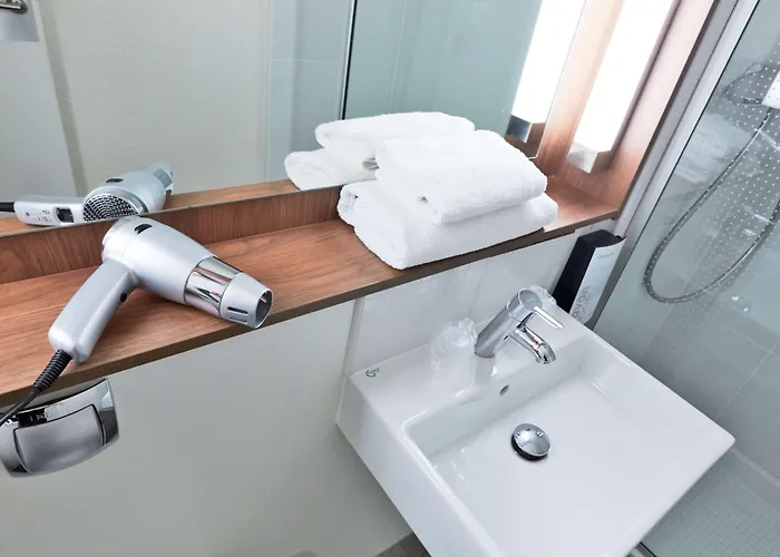 Hotel Campanile Nature - Ferrand Le Brezet Clermont-Ferrand