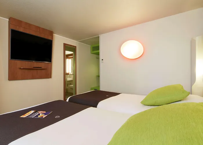 Campanile Nature - Ferrand Le Brezet Otel 3*