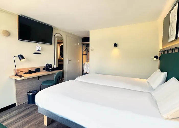 Otel Campanile Nature - Ferrand Le Brezet Clermont-Ferrand